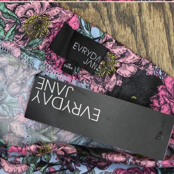 Evryday Jane Panther Faux Silk Wide Leg Pants 3X NWT Maximalist Animal Print - Picture 3 of 7